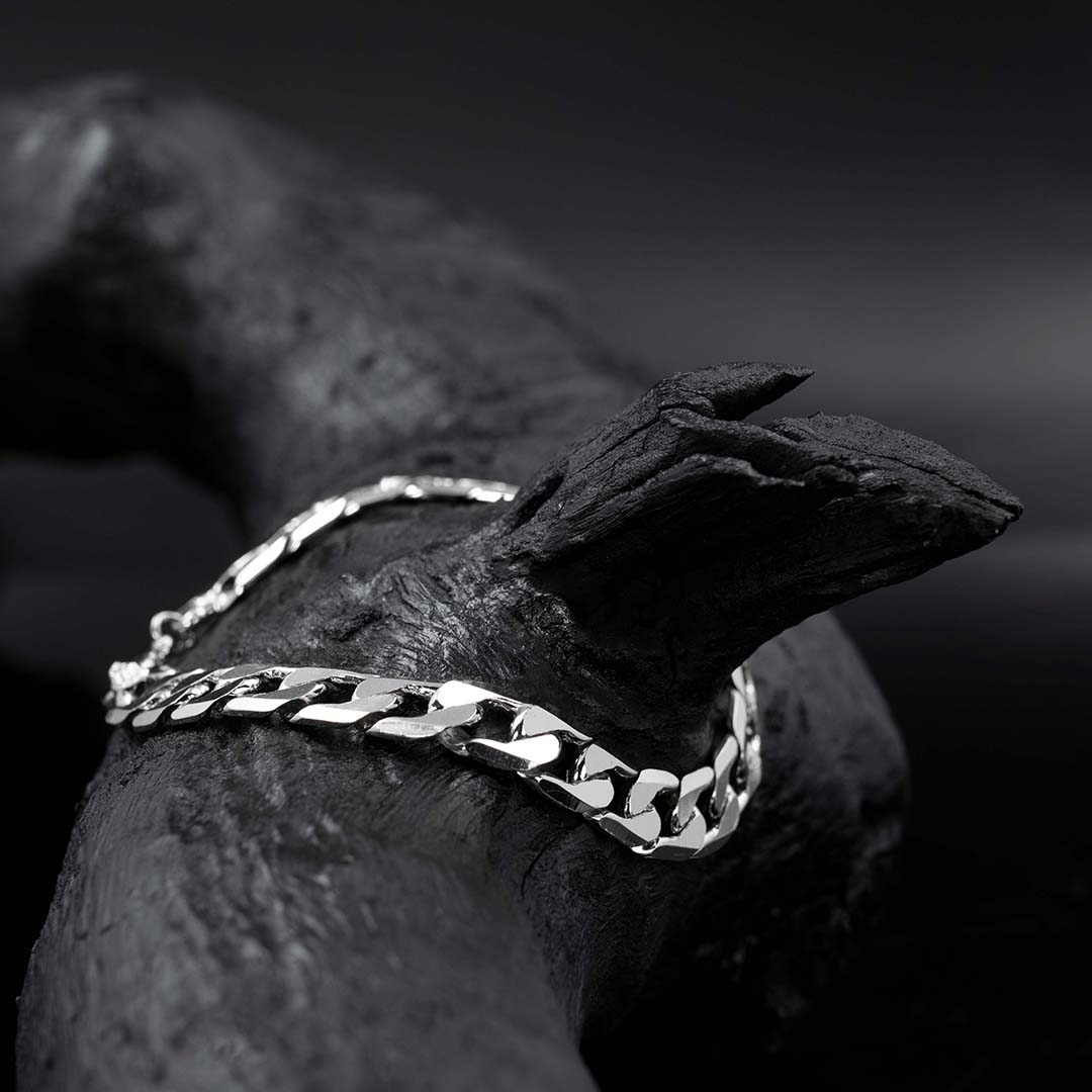 Get Silver & Black Beads Nazariya Bracelet at ₹ 1671 | LBB Shop